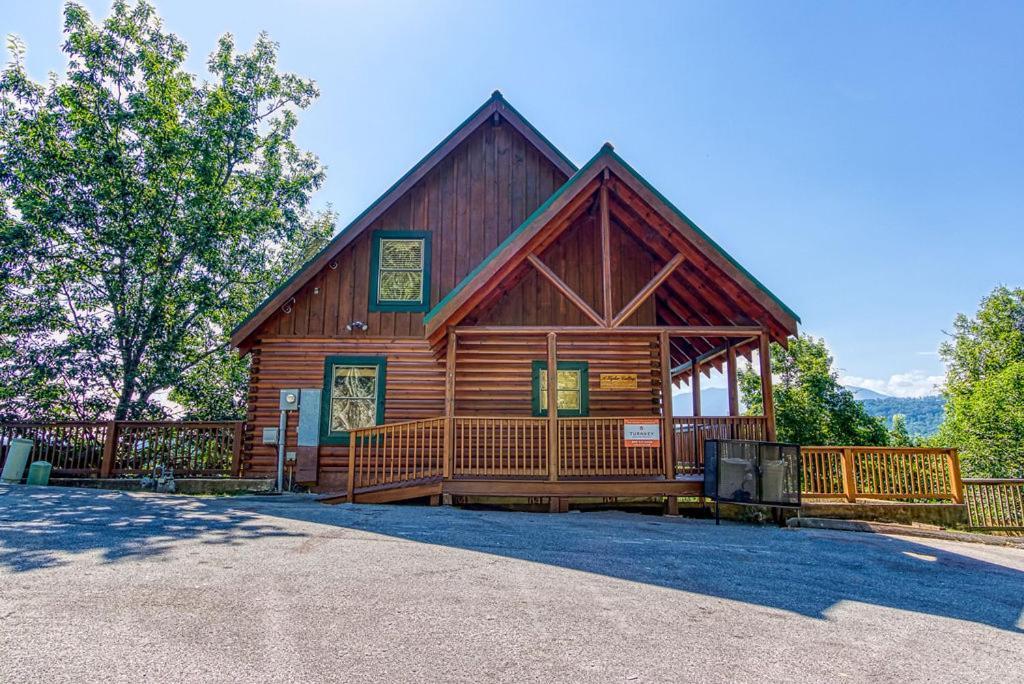 A Higher Calling, 1089 Of Free Area Attraction Tickets For Each Paid Day, Dollywood And More! Pigeon Forge Exterior photo